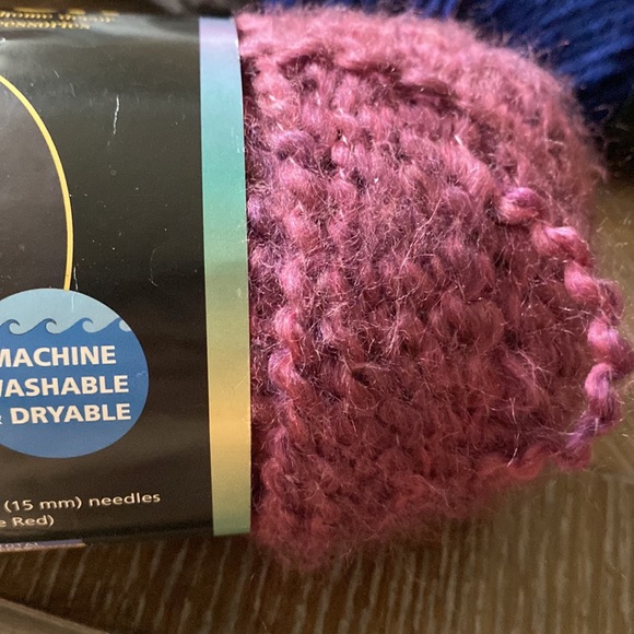 Bundle of yarn - Picture 9 of 10